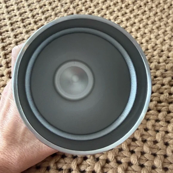 Yeti White Tumbler Cup With Lid - Picture 6 of 7